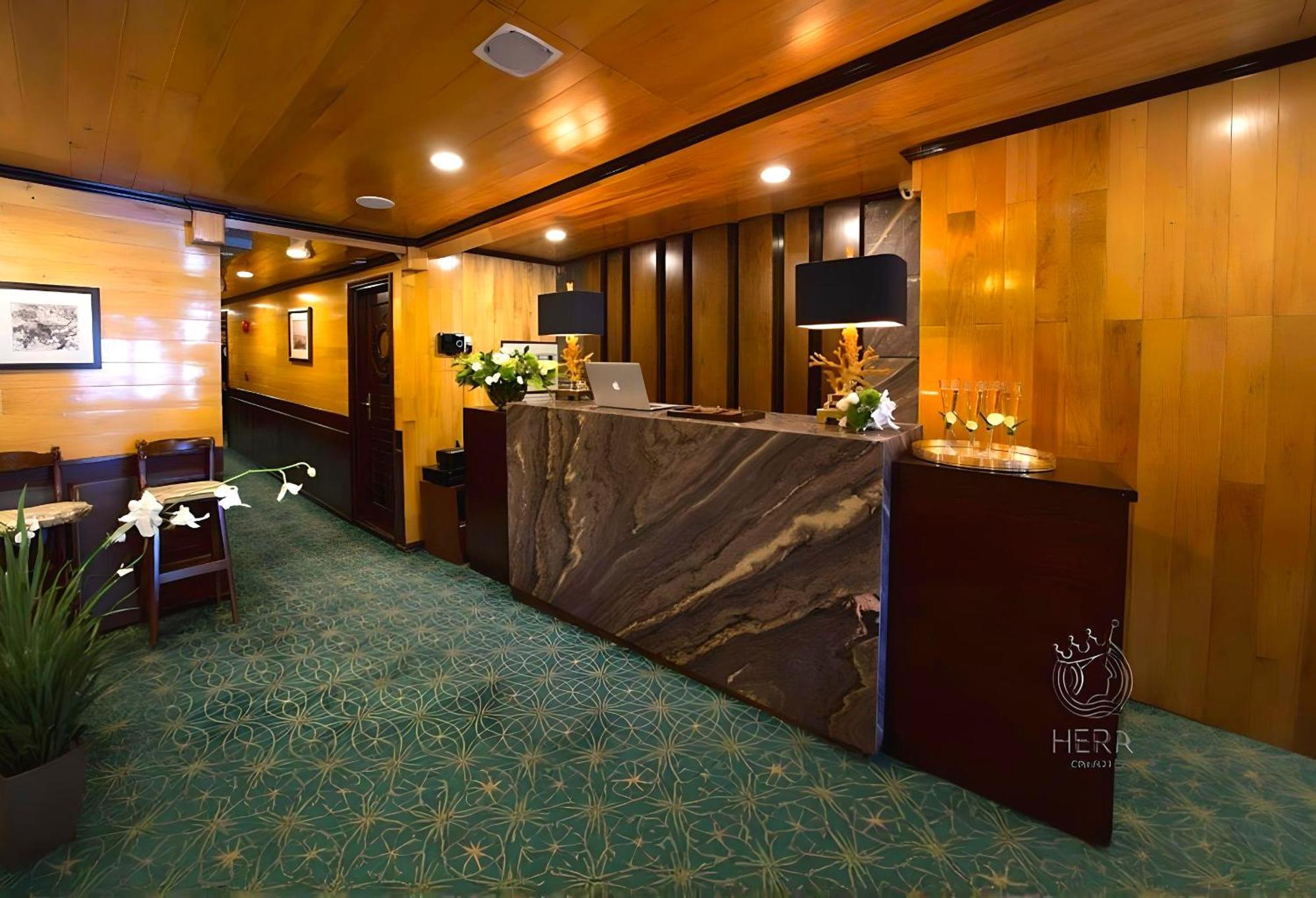 Hera Grand Luxury Cruise Халонг Екстер'єр фото